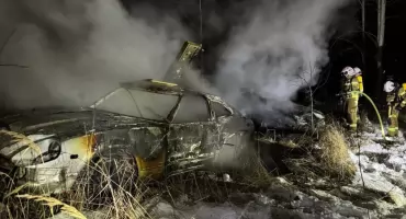 Pożary samochodów w gminie Wiązowna. Dwie interwencje straży w pierwszych dniach roku