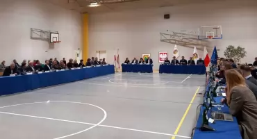 Otwock i Wiązowna przeciw rozwojowi branży odpadowej. Burzliwa sesja nadzwyczajna o planie Wola Ducka