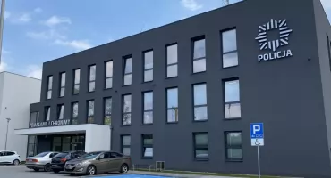 Pijany kierowca z zakazem i trzej poszukiwani zatrzymani przez policję w powiecie otwockim