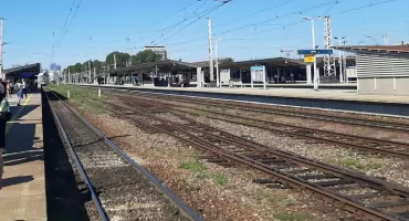 Warszawa Wschodnia do przebudowy. Pasażerów z linii otwockiej czekają kolejne utrudnienia