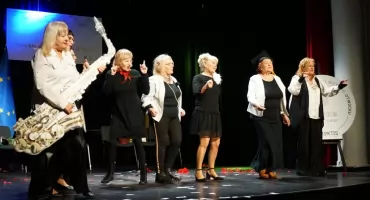 20-lecie Uniwersytetu Trzeciego Wieku „Otwarte Drzwi” w Otwocku. Jubileusz pełen wzruszeń i gratulacji