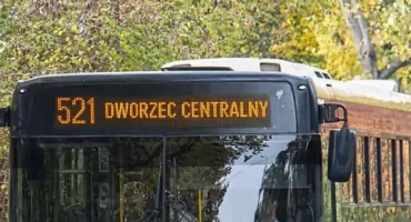 Linia 521 dojedzie do centrum Warszawy. Trzaskowski zdecydował o wycofaniu się ze skrócenia trasy po proteście mieszkańców