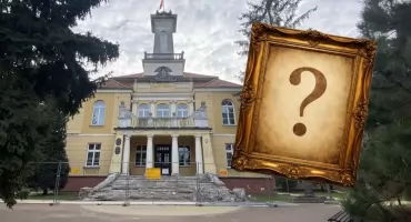 Tajemniczy obraz w ratuszu w Otwocku? Sensacyjne odkrycie podczas remontu Willi Rozalin