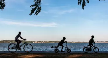 Aktywna wiosna z całą rodziną. Jak przygotować organizm na zmienną pogodę?