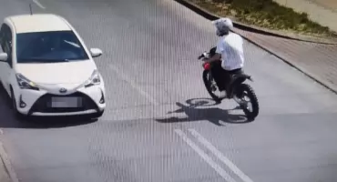 17-latek zatrzymany w Józefowie. Jechał elektrycznym crossem bez uprawnień i OC
