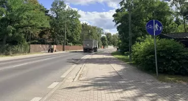 Kraszewskiego w Otwocku czeka kolejna zmiana. Powiat chce przebudować chodnik i drogę rowerową